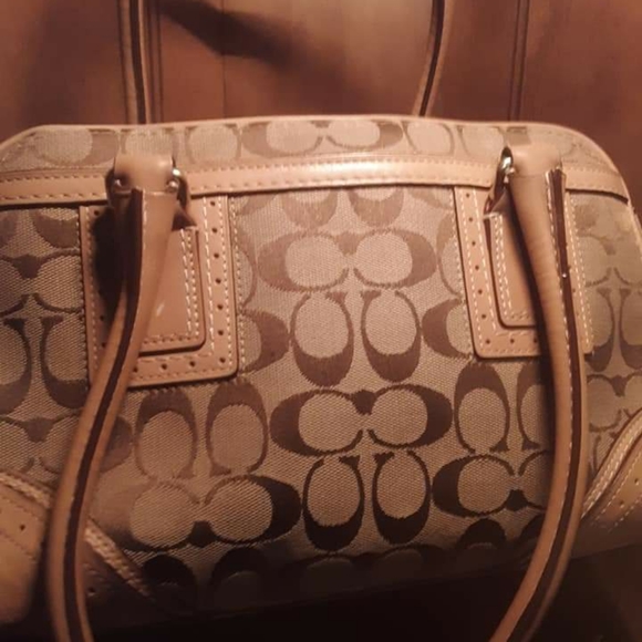 Purse - Picture 3 of 4